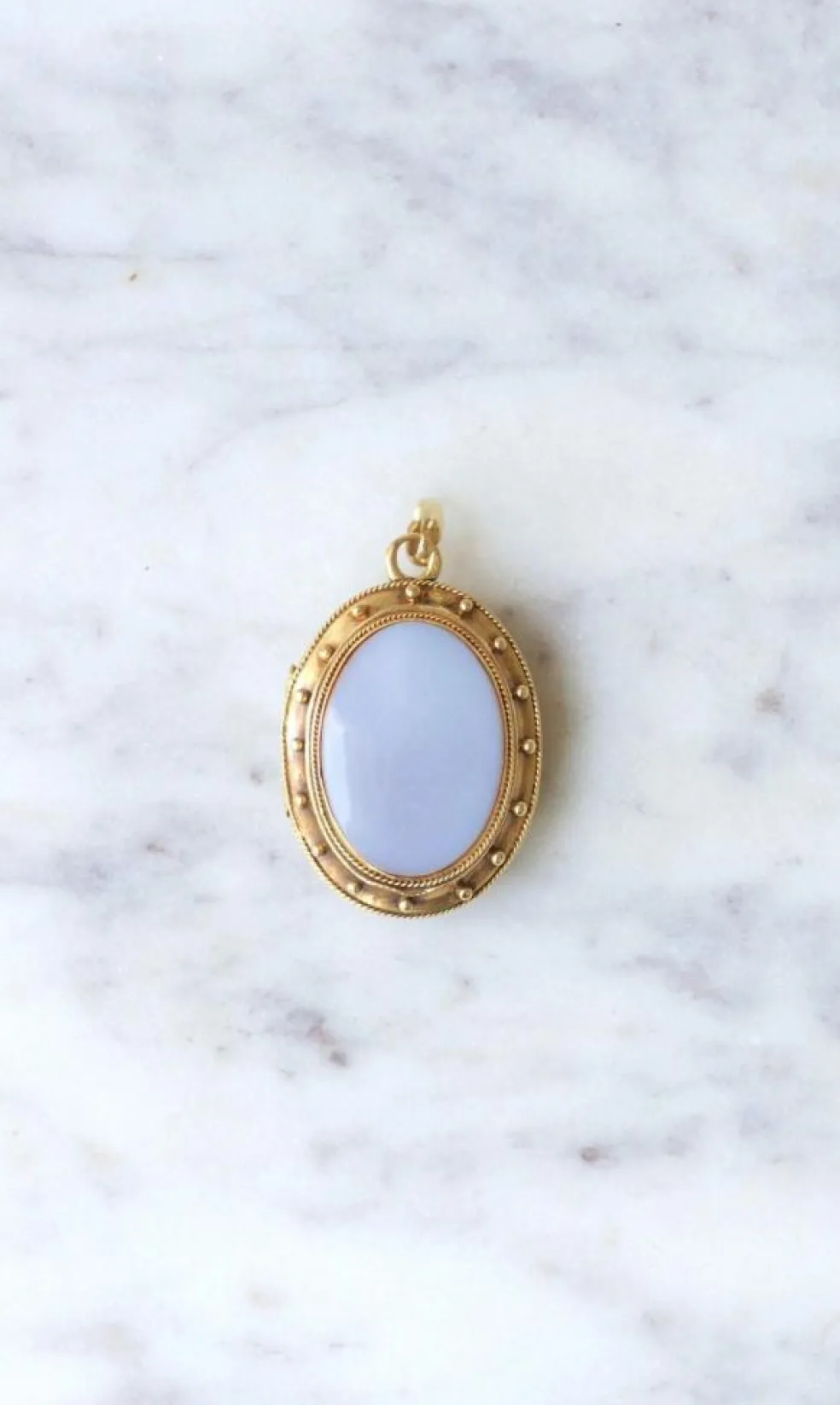 Pendentif médaillon or et agate