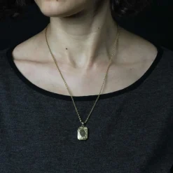 Pendentif médaillon or jaune rectangulaire