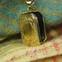 Pendentif médaillon or jaune rectangulaire
