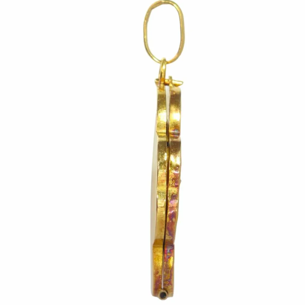 Pendentif médaillon porte-bonheur en or vintage
