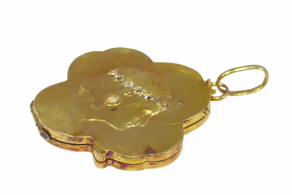 Pendentif médaillon porte-bonheur en or vintage