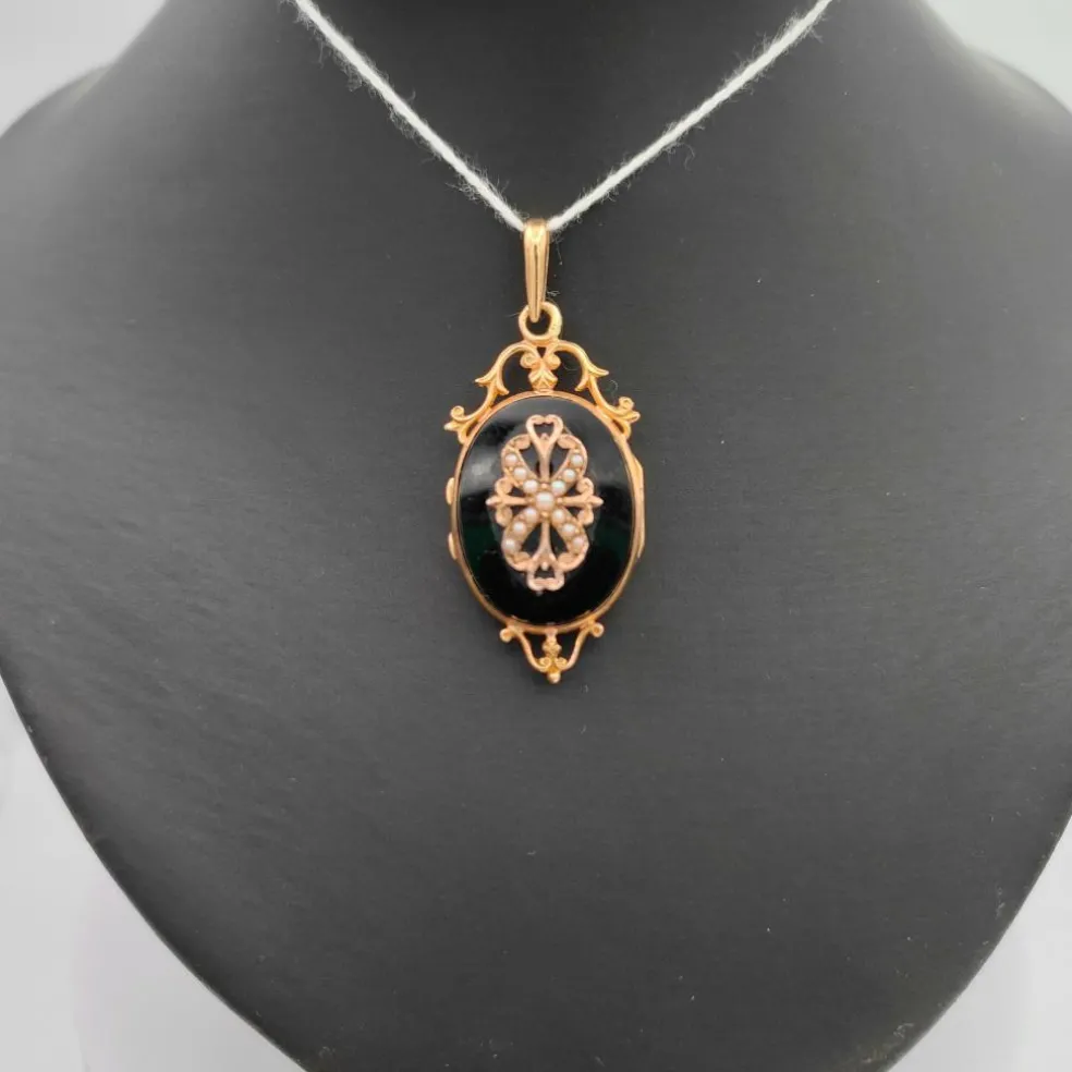 Pendentif Napoleon III en or 18K onyx et perles