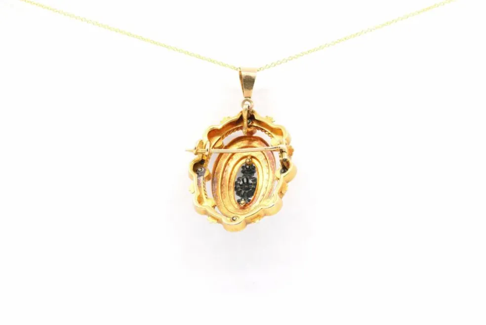 Pendentif Napoléon III en or jaune serti de perles et de diamants