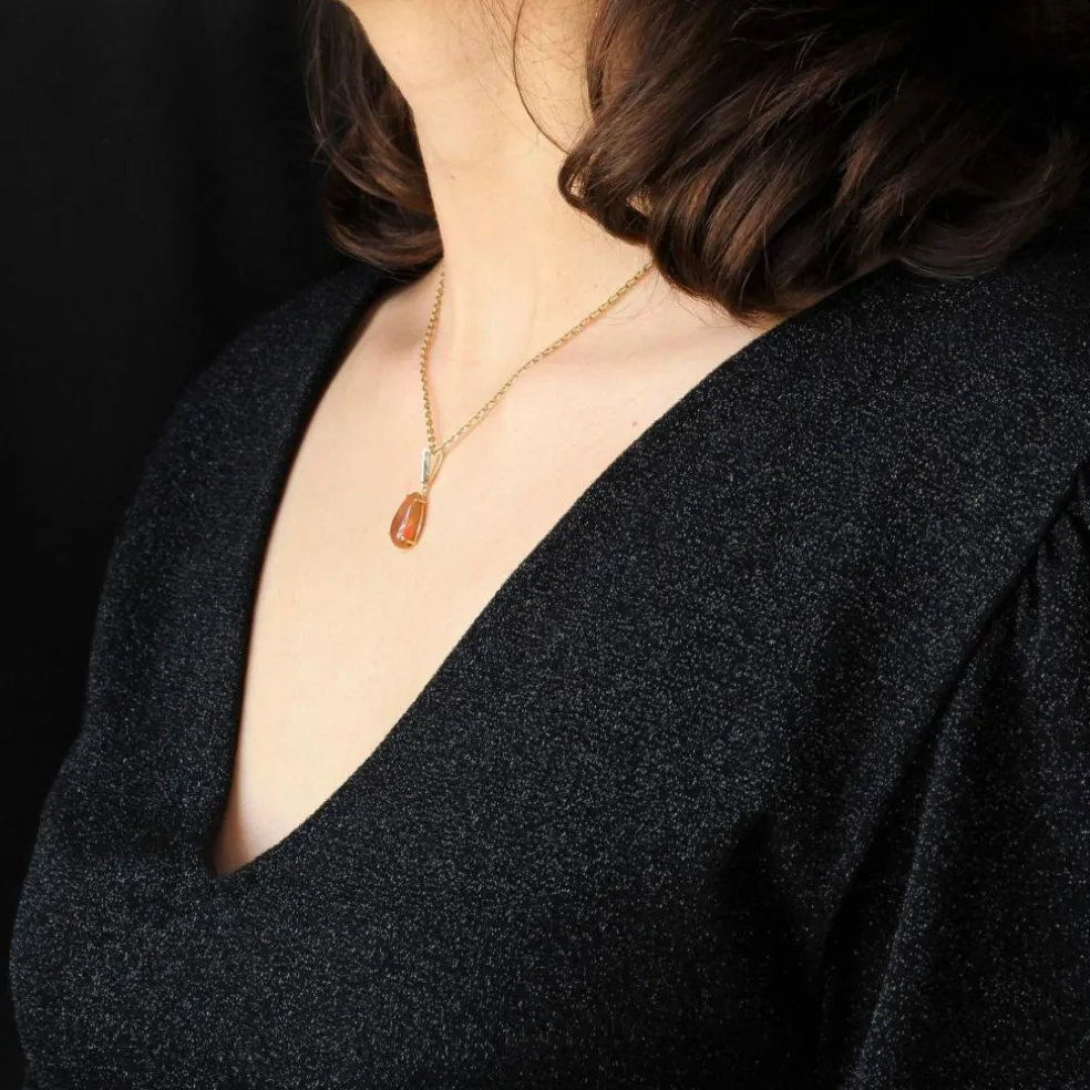 Pendentif opale et diamants