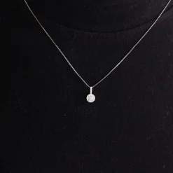Pendentif or blanc 18 carats diamants