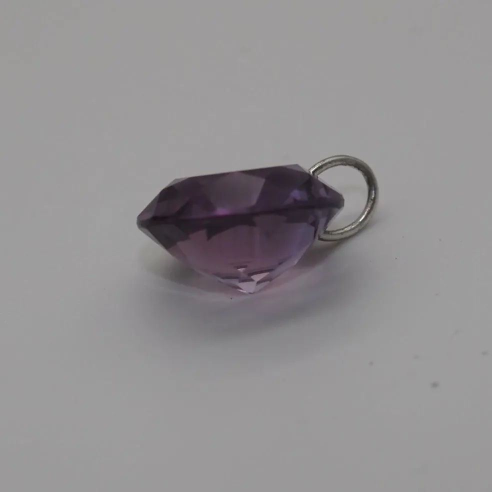 Pendentif or blanc améthyste 9.6 ct