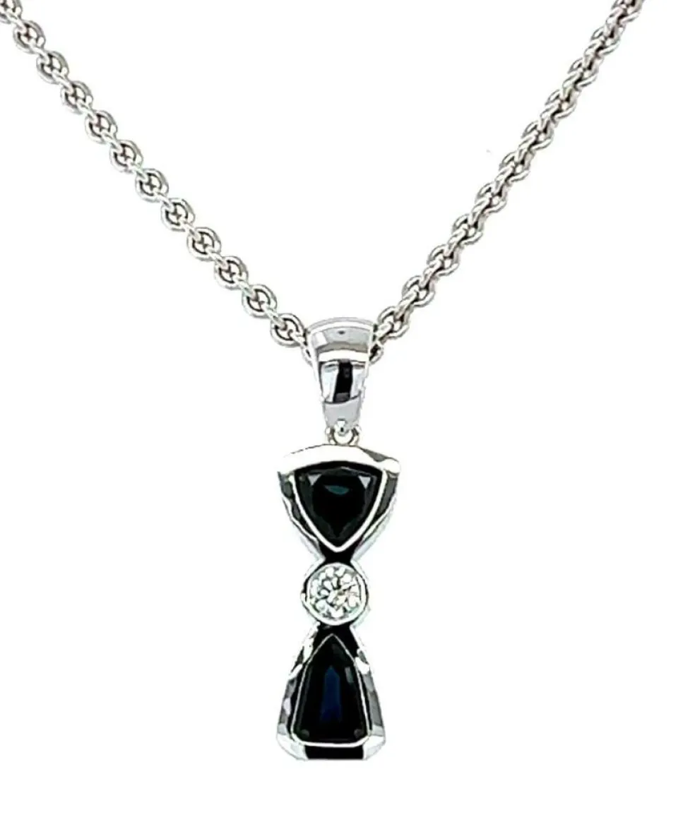 Pendentif Or Blanc 18kt. avec Saphirs et Diamant