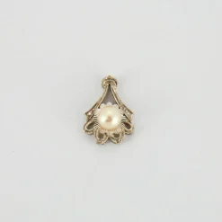 Pendentif or blanc perle de culture