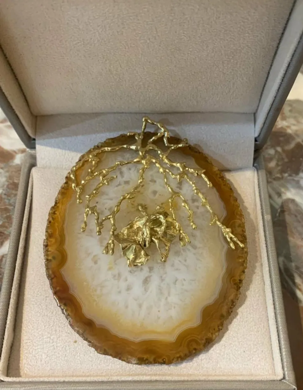 Pendentif or jaune agate