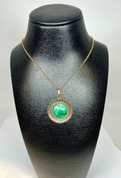 Pendentif Or jaune cabochon de Malachite