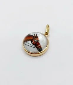 Pendentif or jaune, cristal d'Essex tête de cheval (circa 1900)