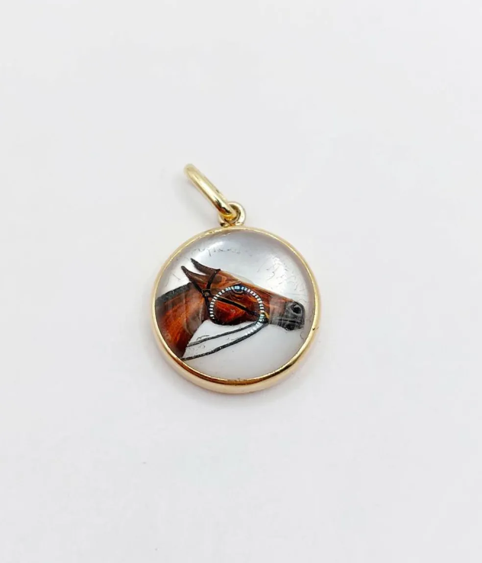 Pendentif or jaune, cristal d'Essex tête de cheval (circa 1900)