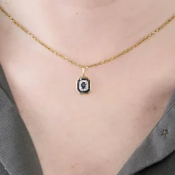 Pendentif or jaune et gris, saphirs et diamants