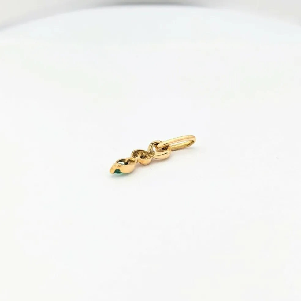 Pendentif or jaune et émeraude