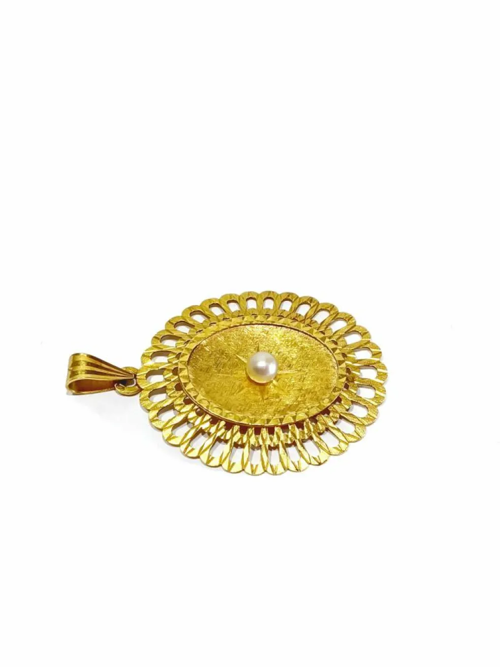 Pendentif or jaune et perle