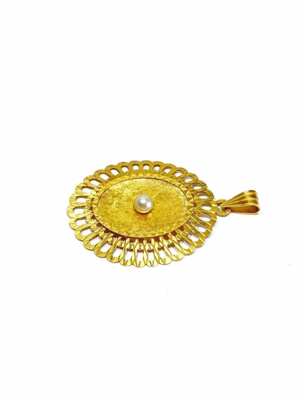 Pendentif or jaune et perle