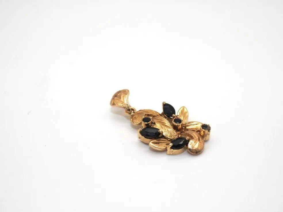 Pendentif or jaune et saphir