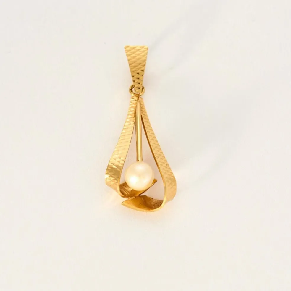 Pendentif or jaune perle Poing d'Or