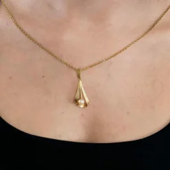 Pendentif or jaune perle Poing d'Or