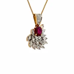Pendentif or jaune rubis diamants