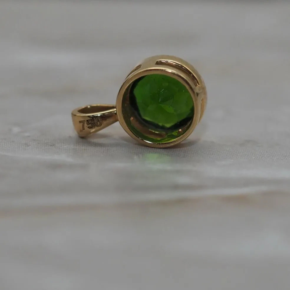 Pendentif or jaune tavorite
