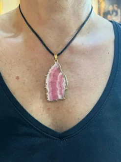 Pendentif or jaune tranche rhodochrosite