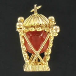 Pendentif or pagode cornaline