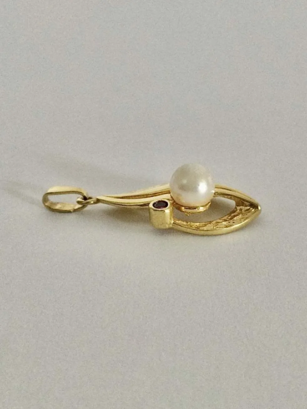 Pendentif Or Perle Grenat
