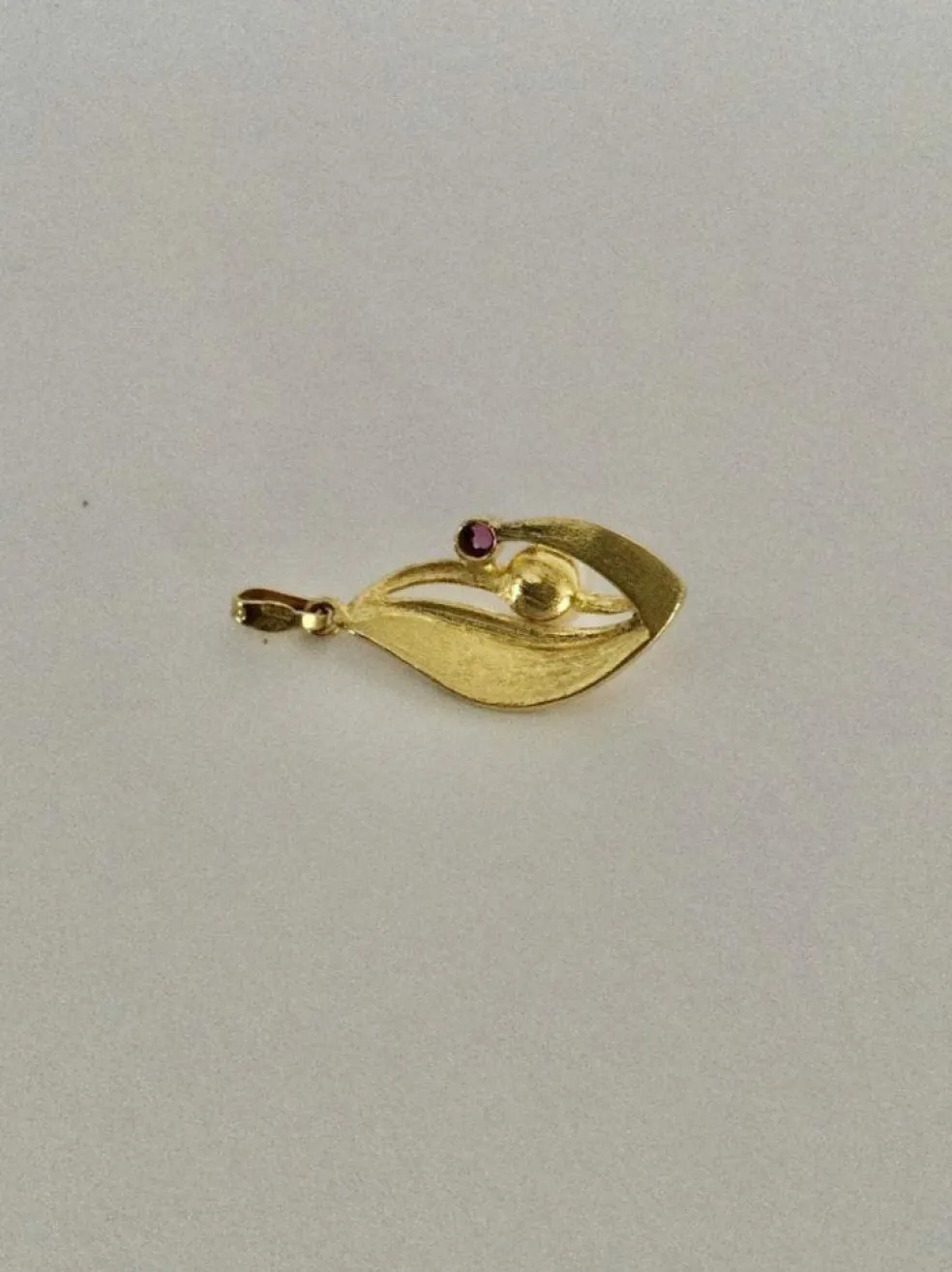 Pendentif Or Perle Grenat
