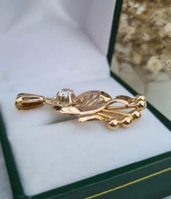 Pendentif Or violonné