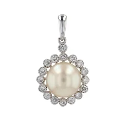 Pendentif perle Akoya et ses diamants