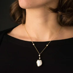 Pendentif Perle baroque, perles et diamant