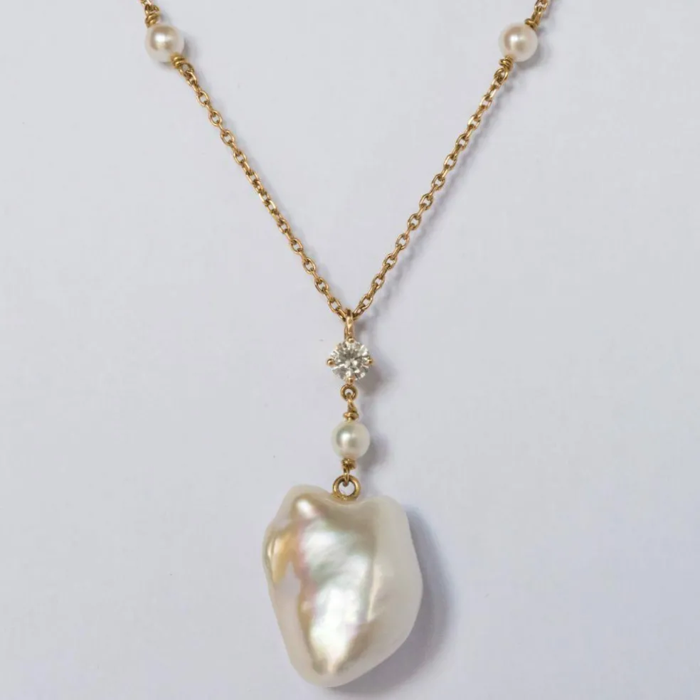 Pendentif Perle baroque, perles et diamant