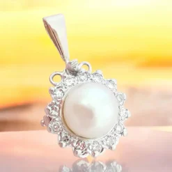 Pendentif perle de culture diamants or blanc