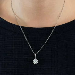 Pendentif platine et aigue-marine