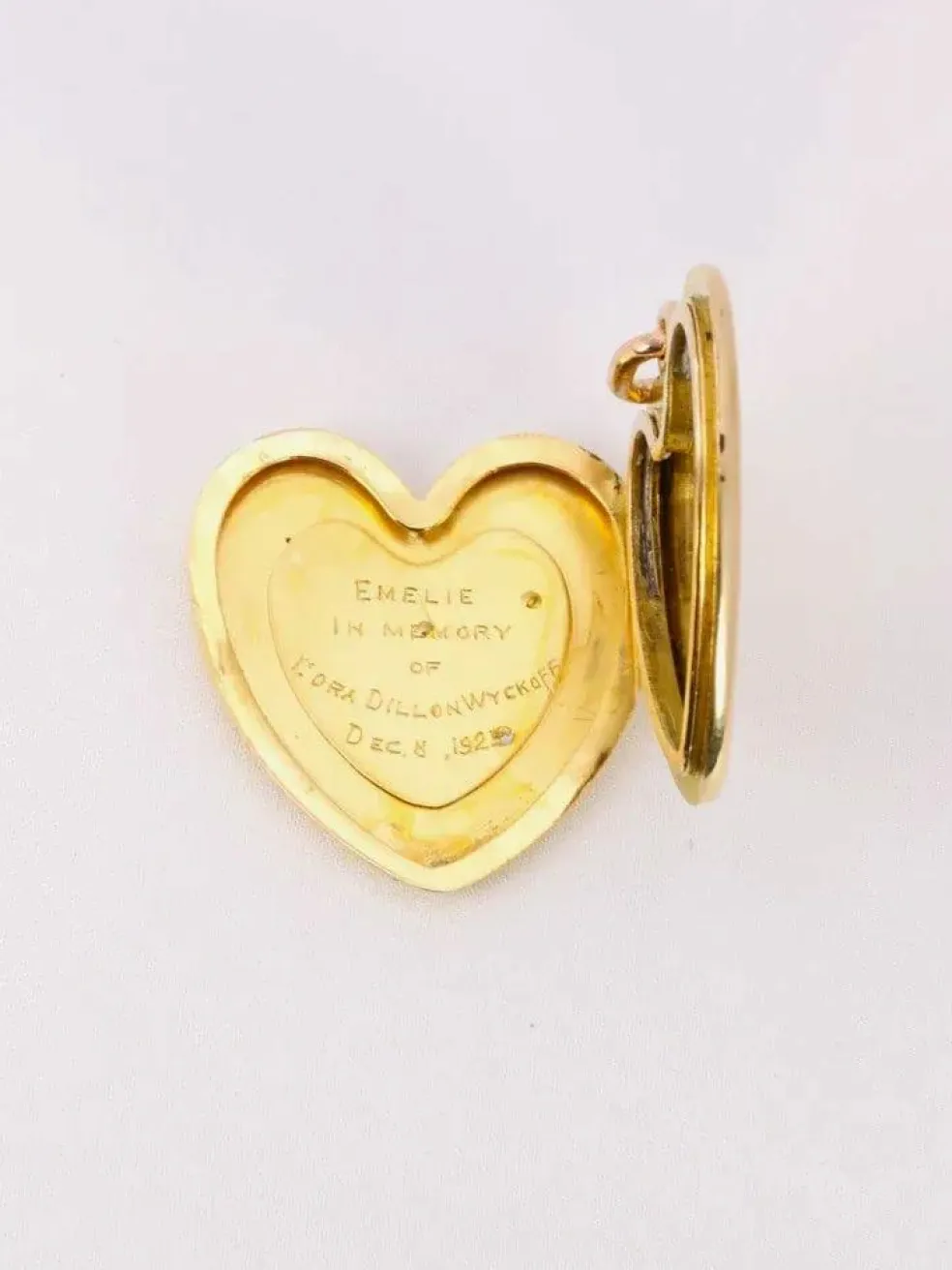 Pendentif porte photo coeur Art Nouveau or jaune diamants taille rose