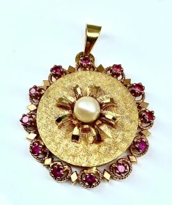 Pendentif porte photo perle et pierres rouges