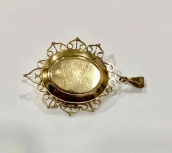 Pendentif porte-souvenir Or Perle Rubis