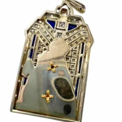 PENDENTIF RELIGIEUX ART DÉCO en PLATINE et OR 18 KT avec DIAMANTS et SAPHIR