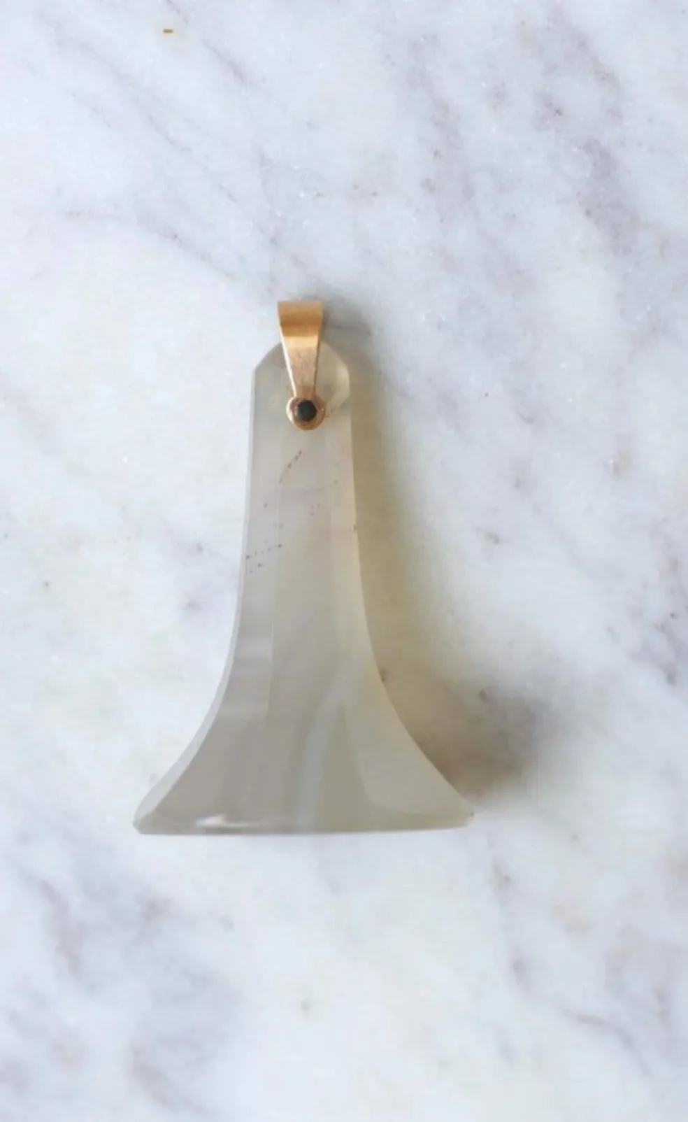 Pendentif sceau or jaune et calcédoine