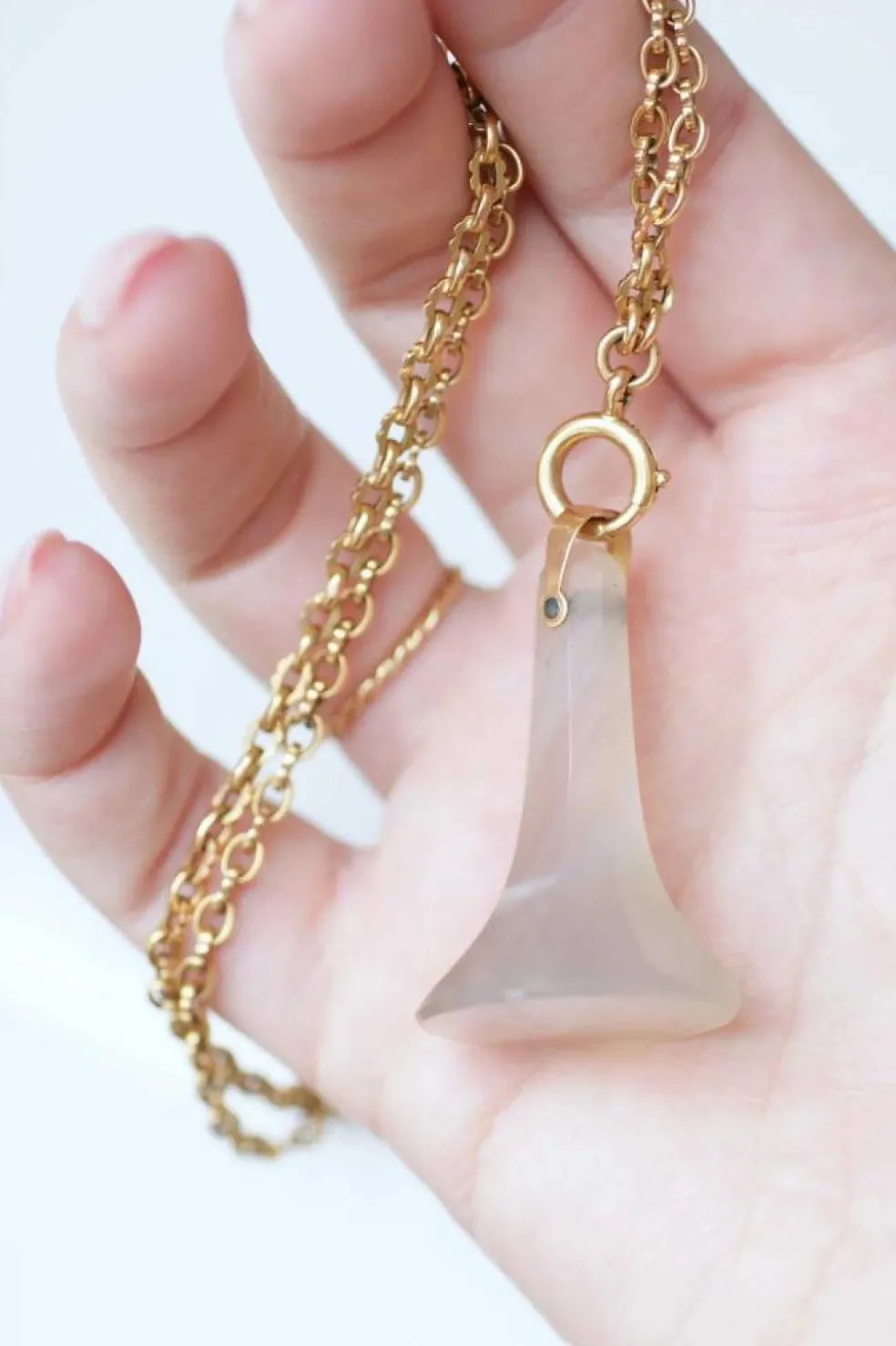 Pendentif sceau or jaune et calcédoine