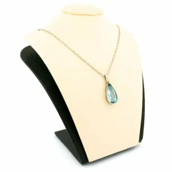 Pendentif solitaire en platine 18 carats et aigue-marine