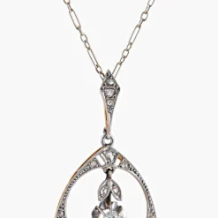 Pendentif sur chaîne Art Nouveau