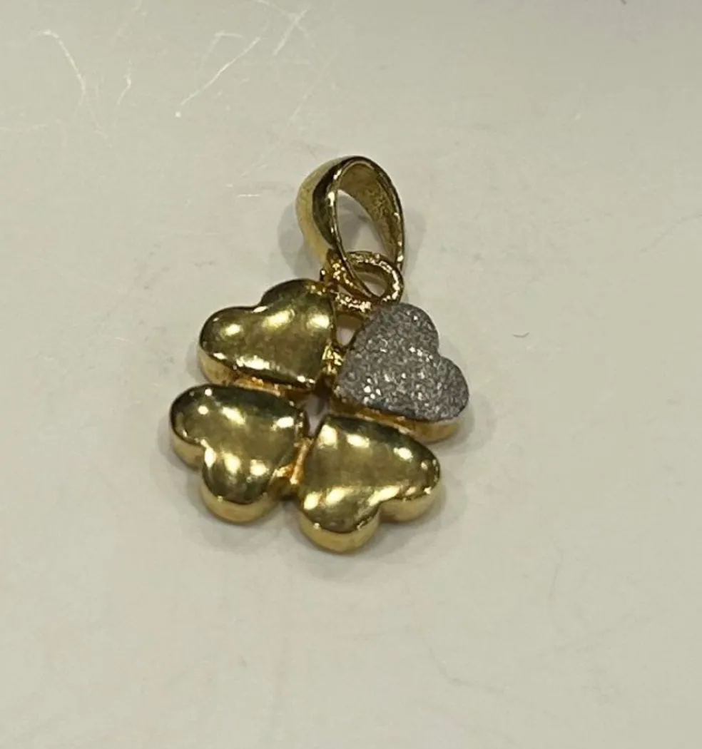 Pendentif Trèfle à 4 Coeurs 2 ors
