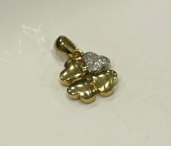 Pendentif Trèfle à 4 Coeurs 2 ors