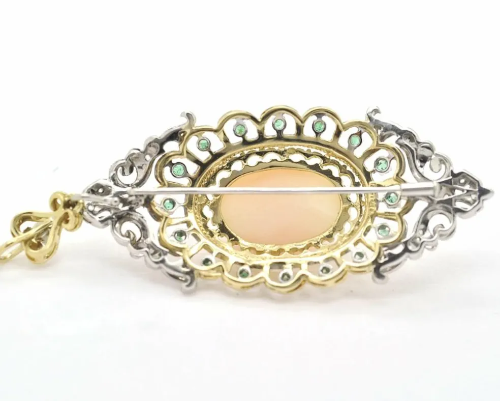 Pendentif vintage en corail et émeraude