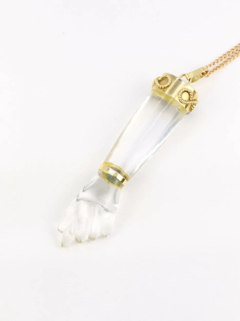 Pendentif vintage Main de Figa or cristal de roche et lapis-lazuli