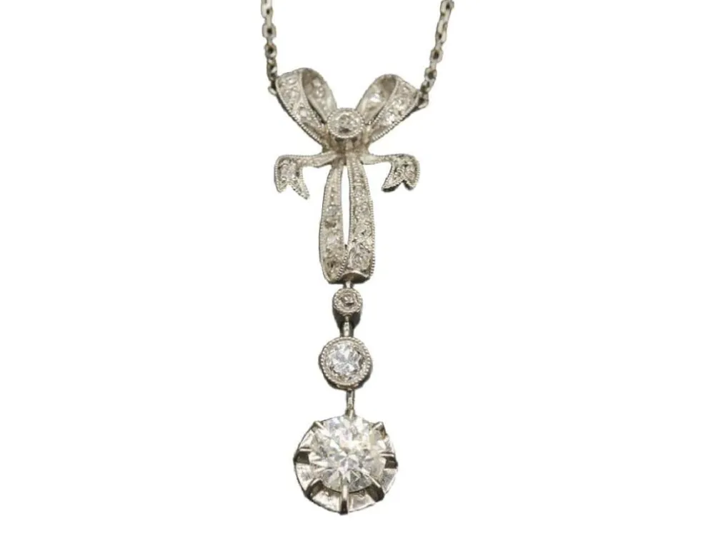 Pendentif vintage Noeud platine diamants