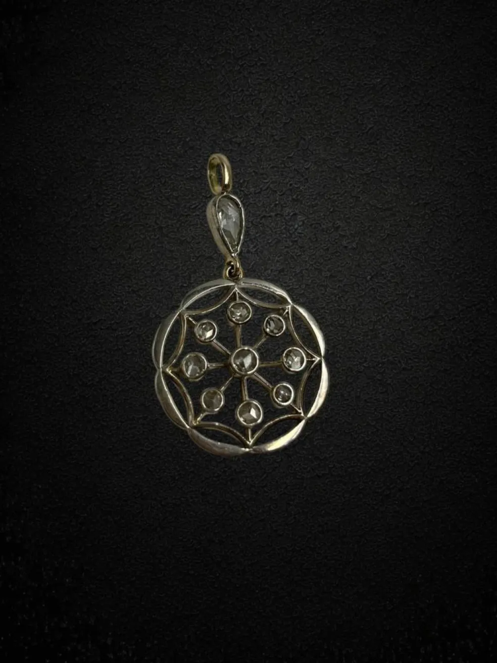 Pendentif XIXe siècle diamants taille rose