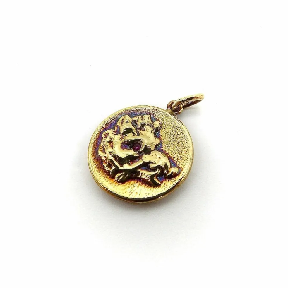 Pendentif-breloque en or 14 carats et rubis d'inspiration victorienne en forme de sanglier